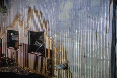 Neuenstein: Mehrere Millionen Schaeden und ueber 100 Einsatzkraefte bei Grossbrand in Kunststoff-Recyling-Betrieb im Einsatz